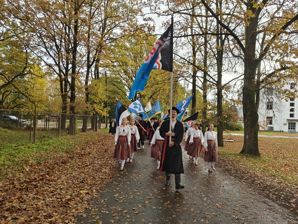 Rongkäik Mulgi Majaka juurde